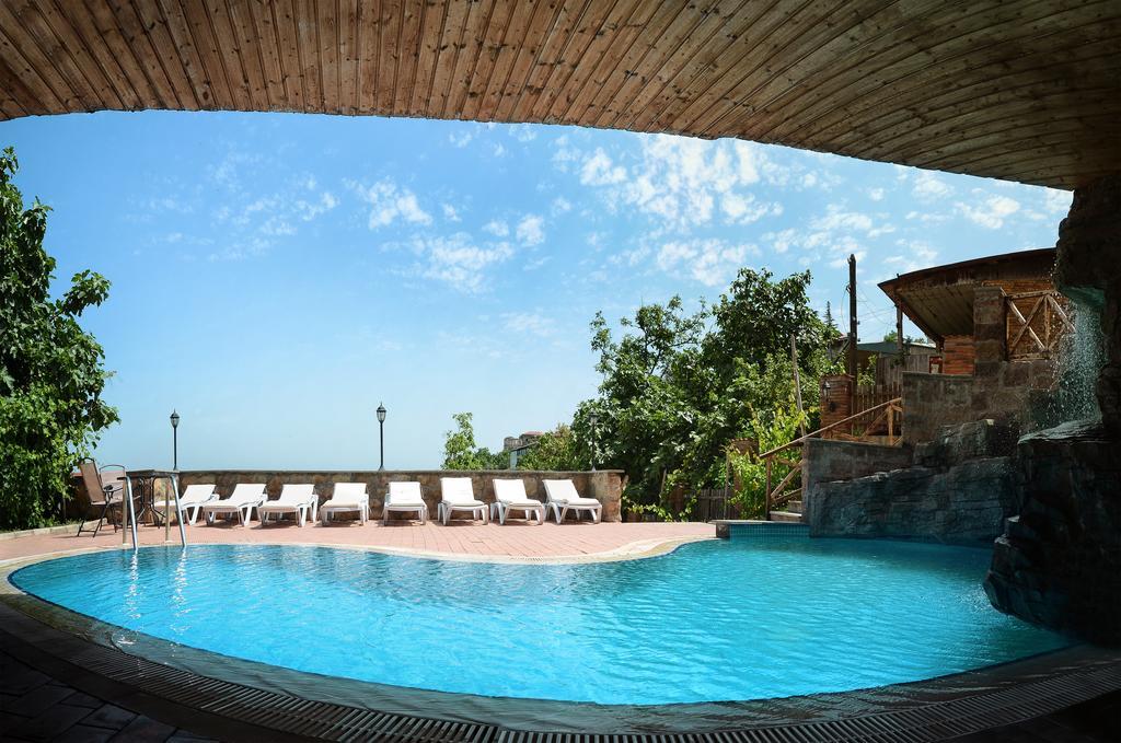 Hotel Brigitte Sighnaghi Exterior photo