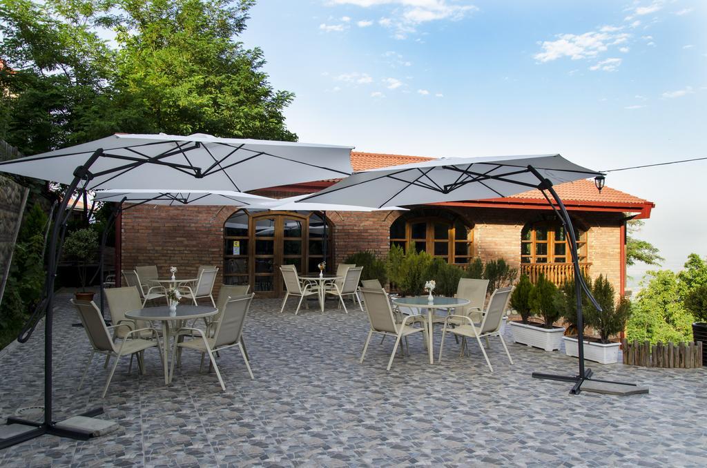 Hotel Brigitte Sighnaghi Exterior photo